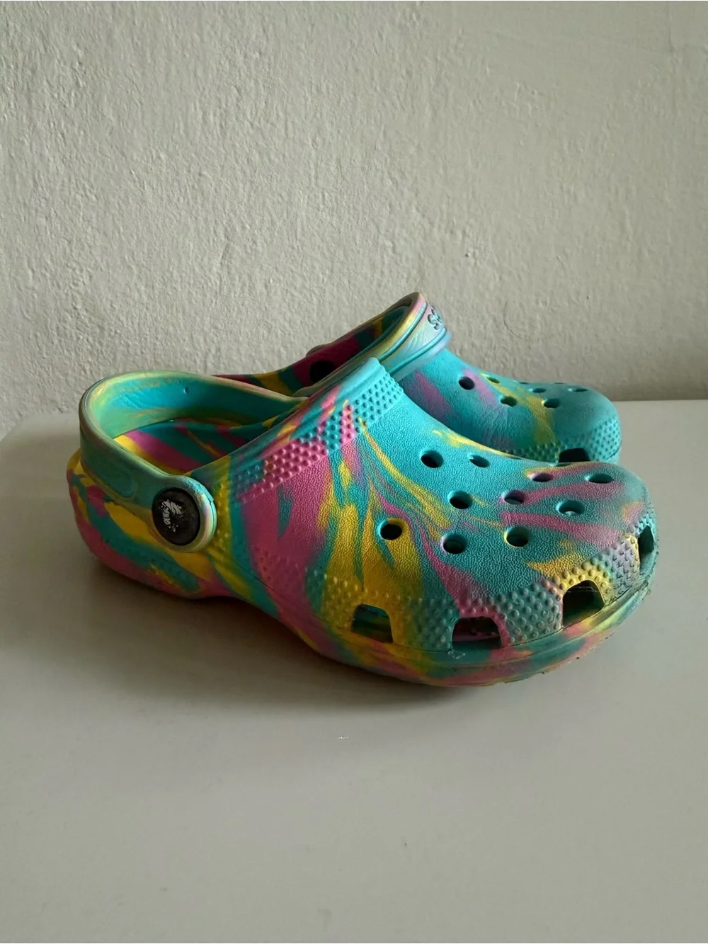 Crocs Kids -Classic Marbled Tie-Dye Clogs - size 11